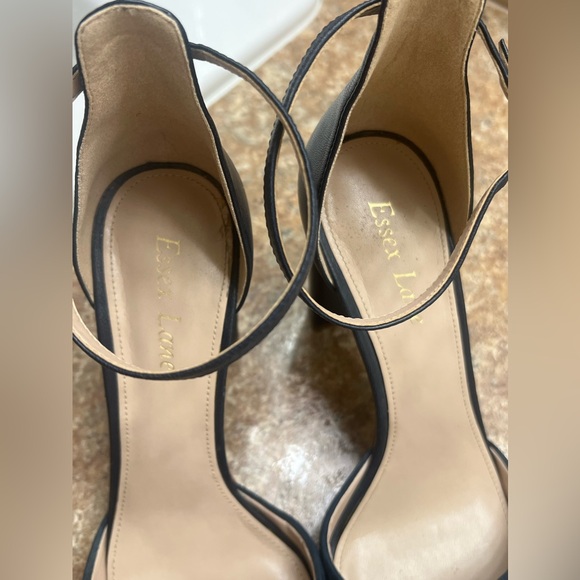 Essex Lane Margery Pump - Picture 3 of 9